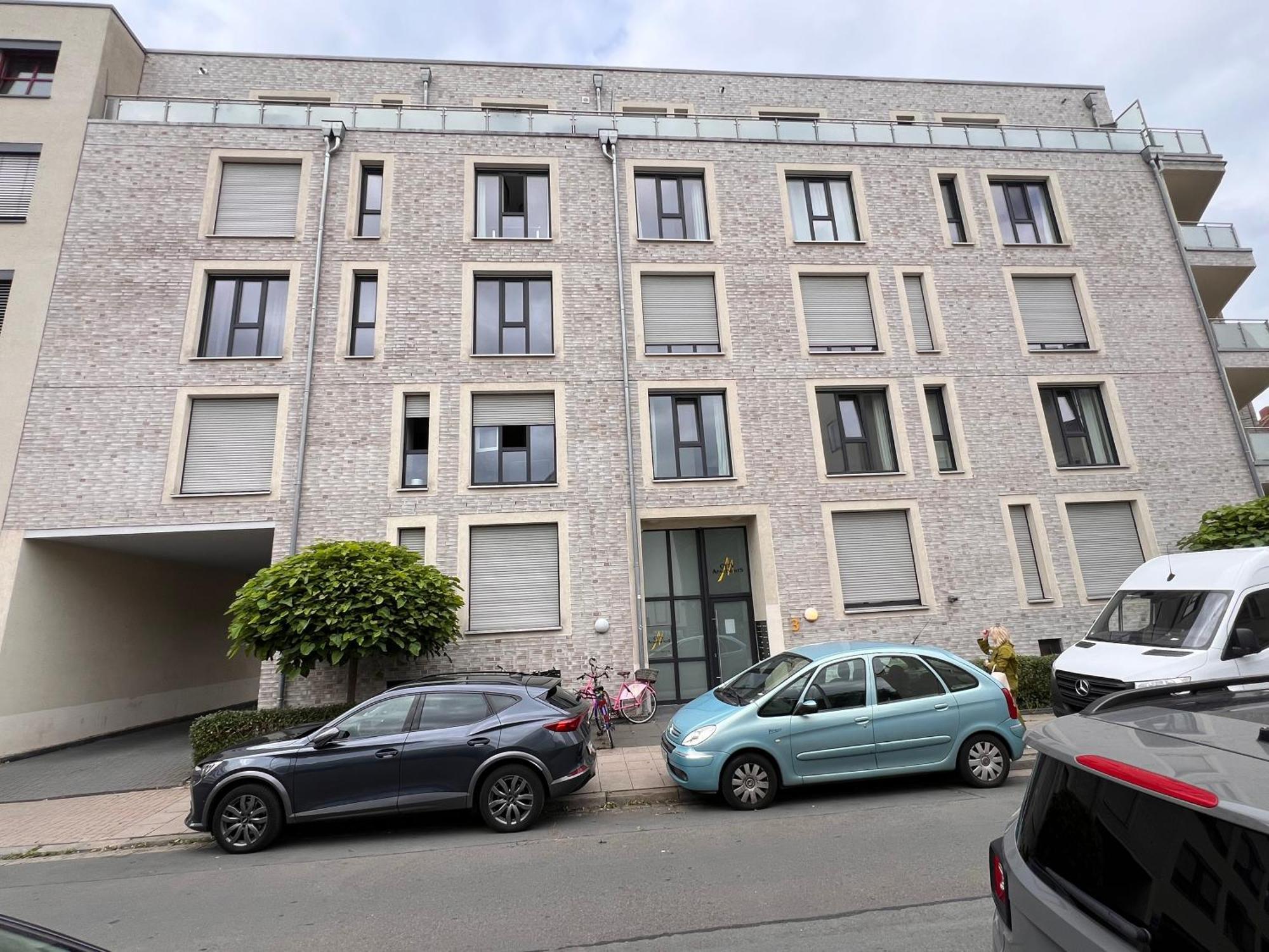 Modernes Mit Balkon Und Parkplatz Zentrum Hannover