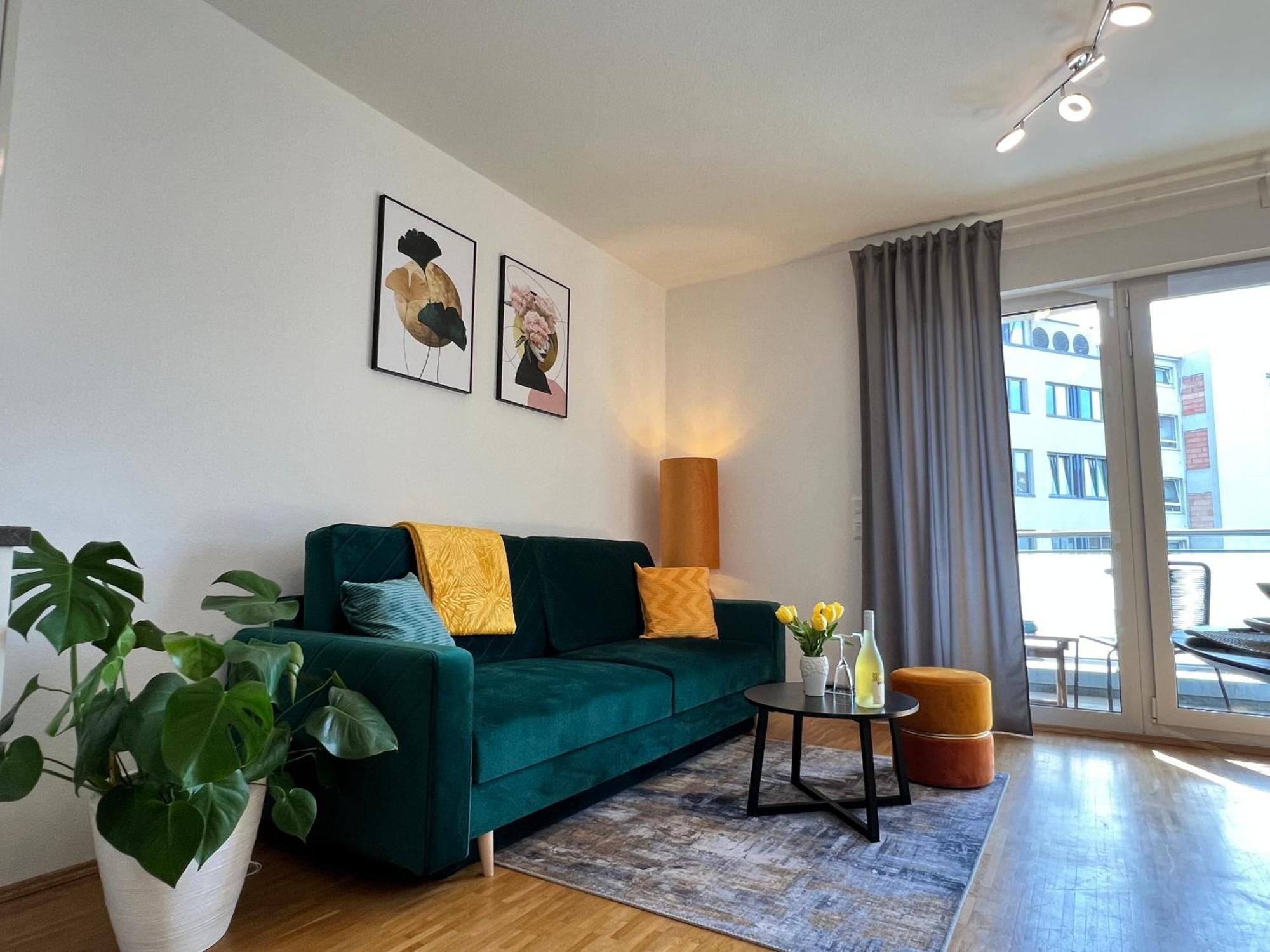Modernes Mit Balkon Und Parkplatz Zentrum Apartment Hannover