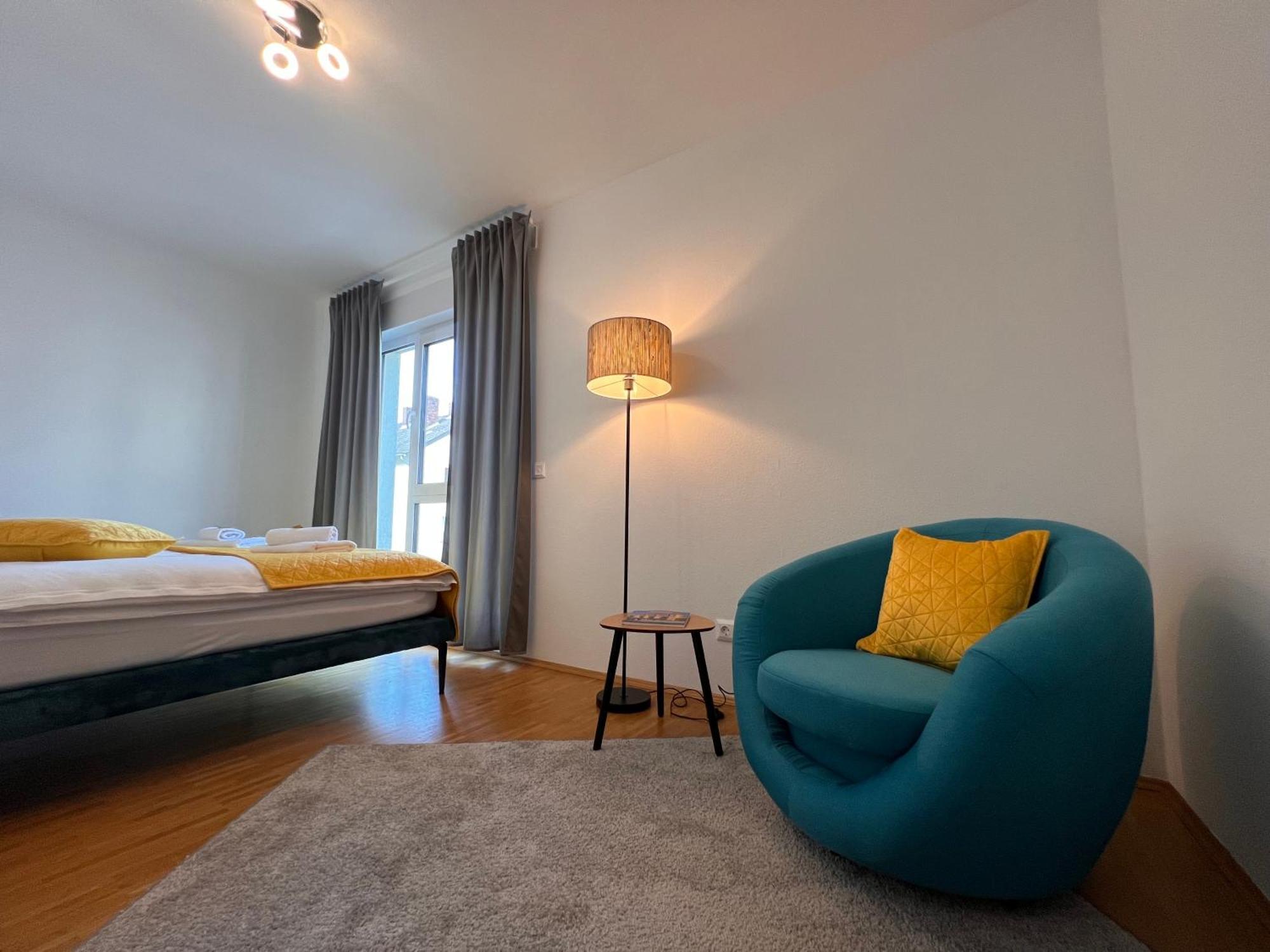 Modernes Mit Balkon Und Parkplatz Zentrum Apartment Hannover