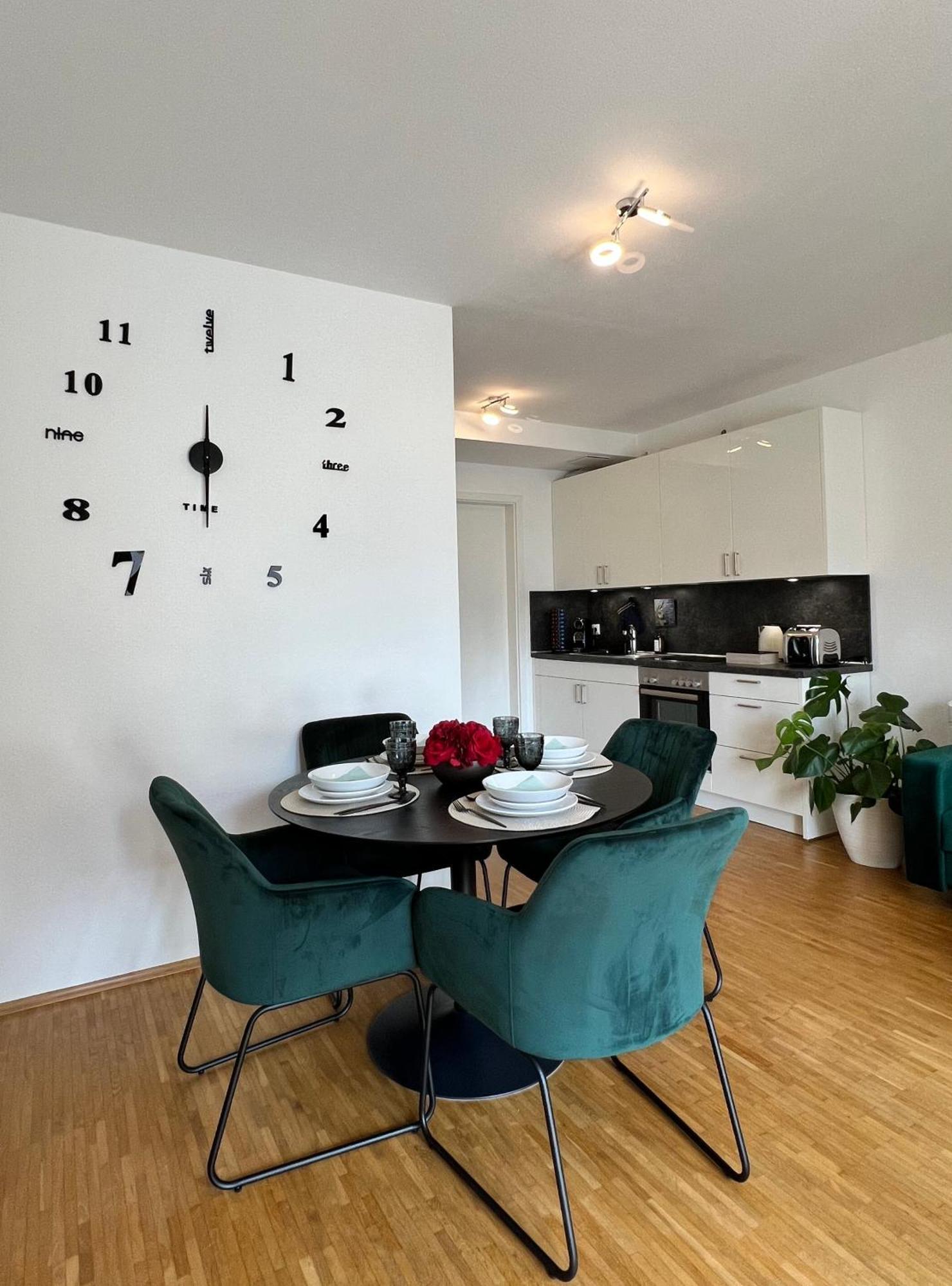 Modernes Mit Balkon Und Parkplatz Zentrum Apartment Hannover